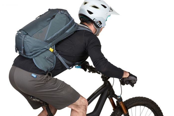 THULE Mochila de Hidrataci√≥n Rail Backpack 18L para E-Bikes