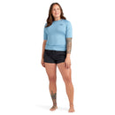 WOMEN'S HD SNUG FIT S/S RASHGUARD CREW DAKINE