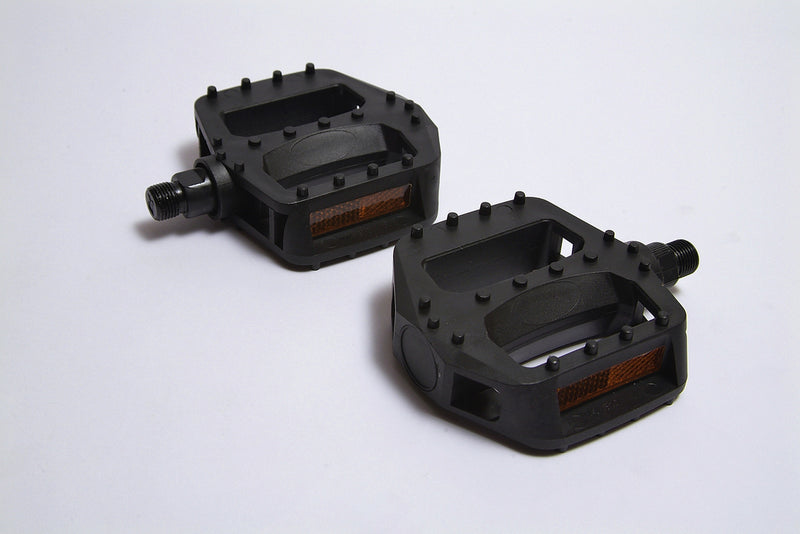 Pedal BENOTTO NW-310 9/16 Con Reflejantes Plastico Negro