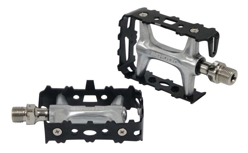 Pedal BENOTTO FPD-85FB 9/16 Sellado Aluminio Plata/Negro